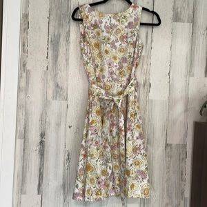 Brooks Brothers size 2 beautiful spring dress